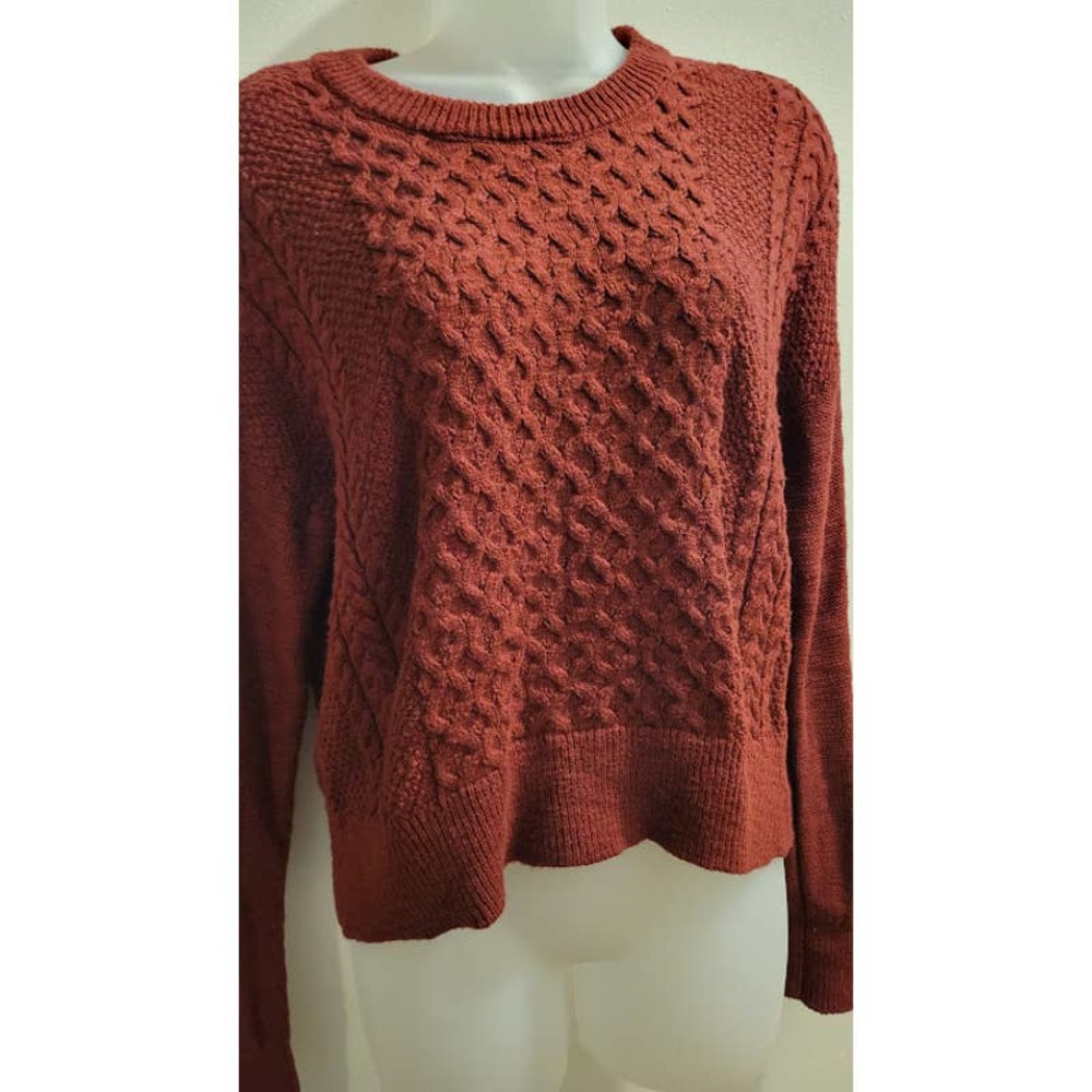 MOSSIMO BURGUNDY CABLE KNIT CREWNECK PULLOVER  WOMENS SMALL SWEATER